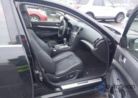 2013 Infiniti G37 Journey z USA, uszkodzony, nr VIN JN1CV6AP6DM712950